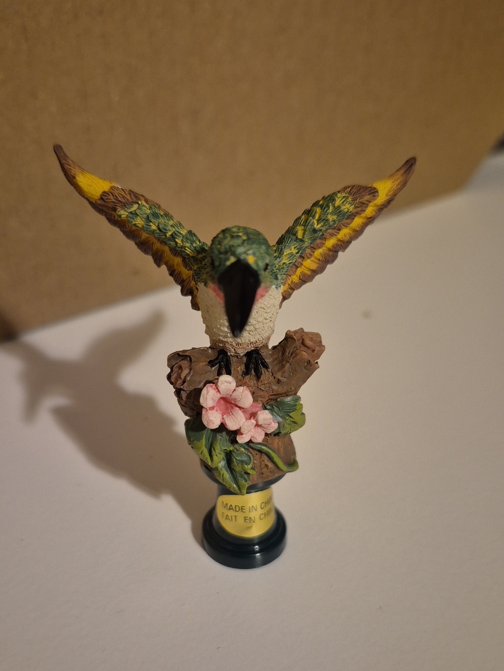 D8 Vintage Avon  Humming Bird  3 Inch Figurine Lamp Shade Decore